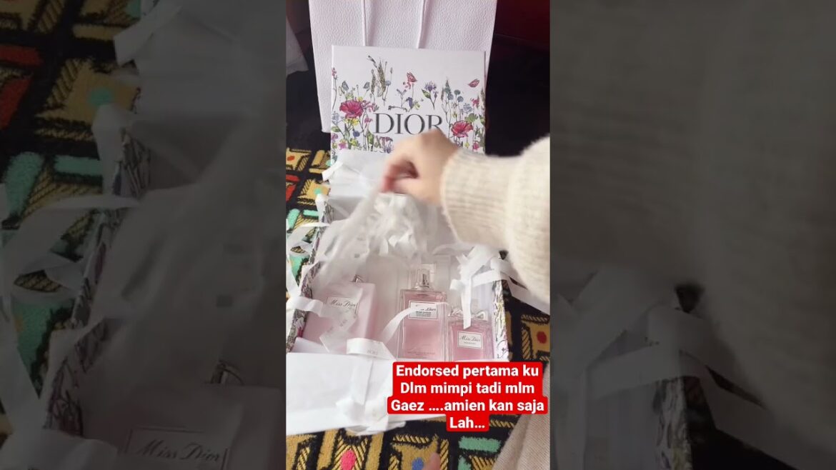 Unboxing my miss Dior Set #shorts #missdior #viralshorts