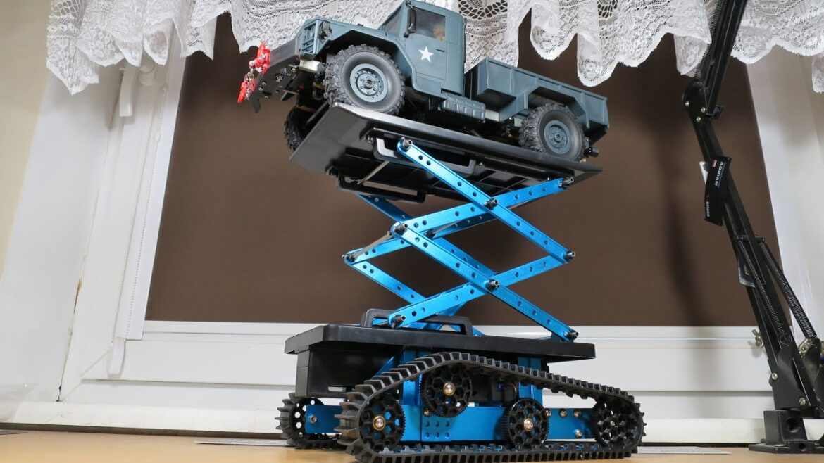 TongLi K2 Punk Knight - Insane tracked RC scissor lift with 2KG lift !!