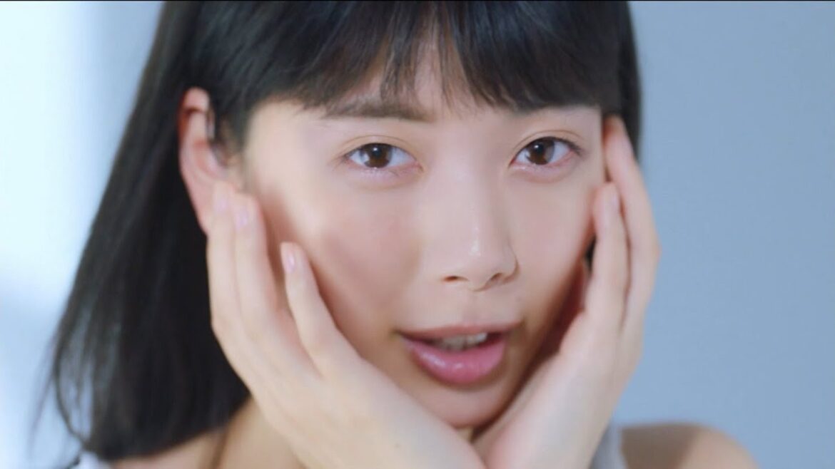 きなり  ロート製薬 白潤プレミアム「美容液級のシミ対策」篇 TVCM