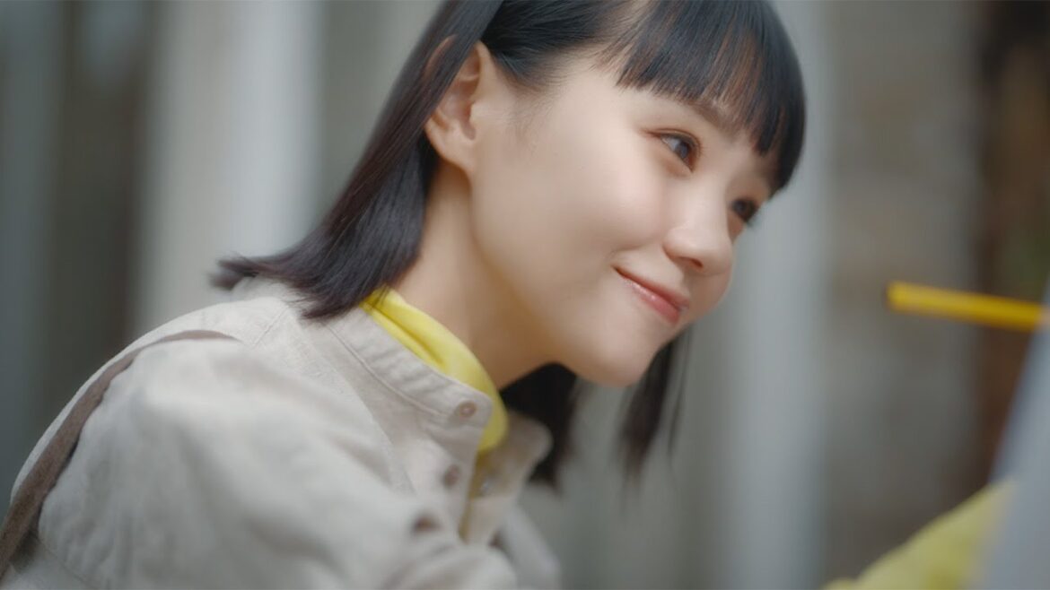 奈緒が描いた少女のイラストが動き出す！　貴重なスケッチ風景も公開　「ディアボーテ HIMAWARI」新ウェブCM＆メーキング