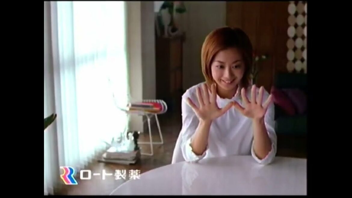 ロート製薬 CM メンソレータムシリーズ 10 薬用ハンドベール 優香