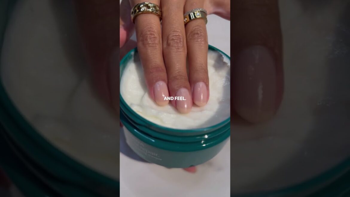 What’s More Satisfying Than Our Botanical Repair Masque Textures? ✨| Aveda What’s More Satisfying Than Our Botanical Repair Masque Textures? ✨| Aveda