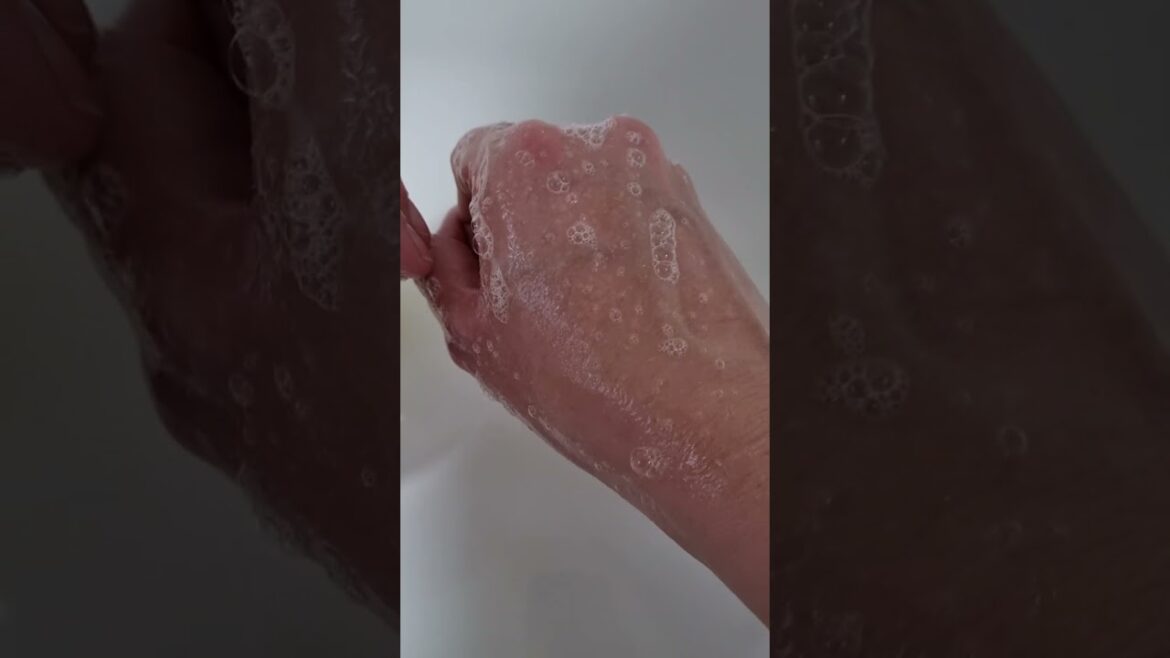 I was gifted the Jurlique Softening Shower Gel Rose in return for an honest review.