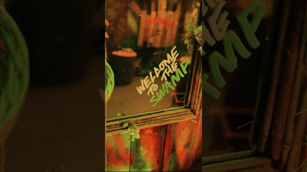 Calling all swamp bathers! #LushxShrek