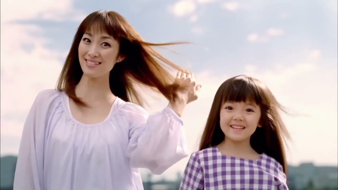 CM 花王　メリット　坂下千理子