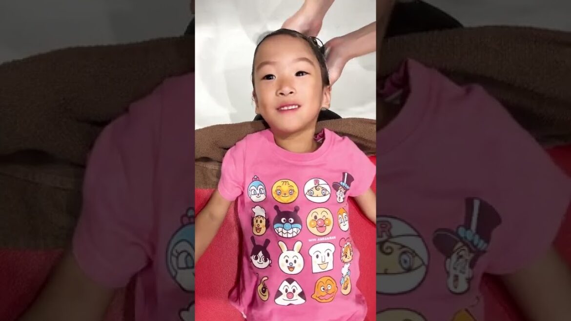 3歳女の子のリベンジ成功 初めてのシャンプー台 #Shorts