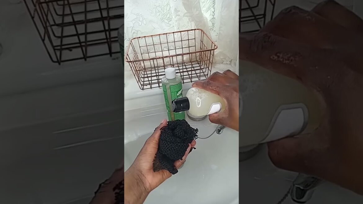 How to dilute Dr. Bronner's castile soap #drbronners#dilute #hygiene #almondoil#castilesoap