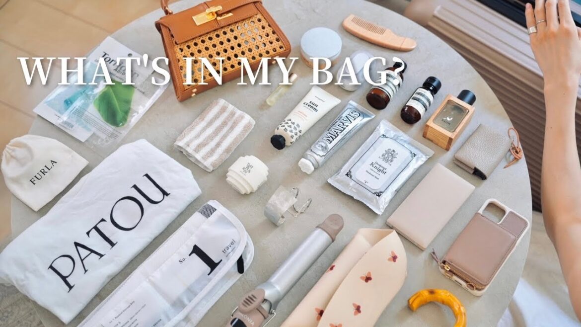 【What's in my bag?】私のバッグの中身紹介｜頼れる35アイテムで夏の旅行パッキング｜30代OLのカバンの中身
