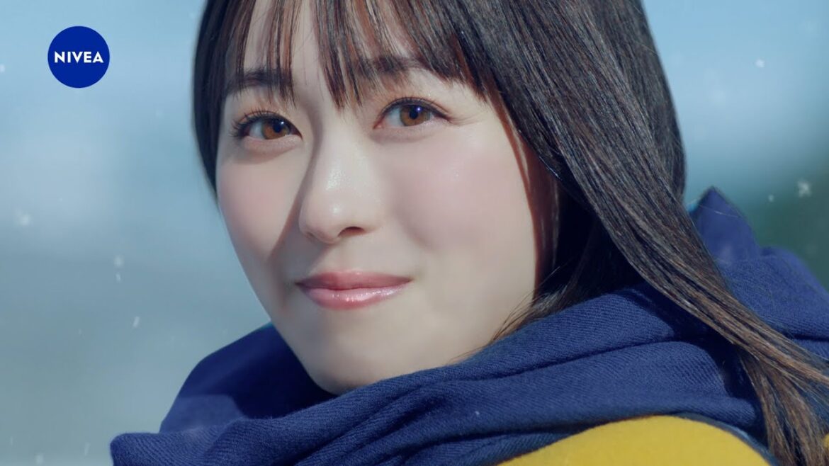 ニベア花王 ニベア ディープモイスチャーリップ　冬の駅篇　15秒CM 福原遥