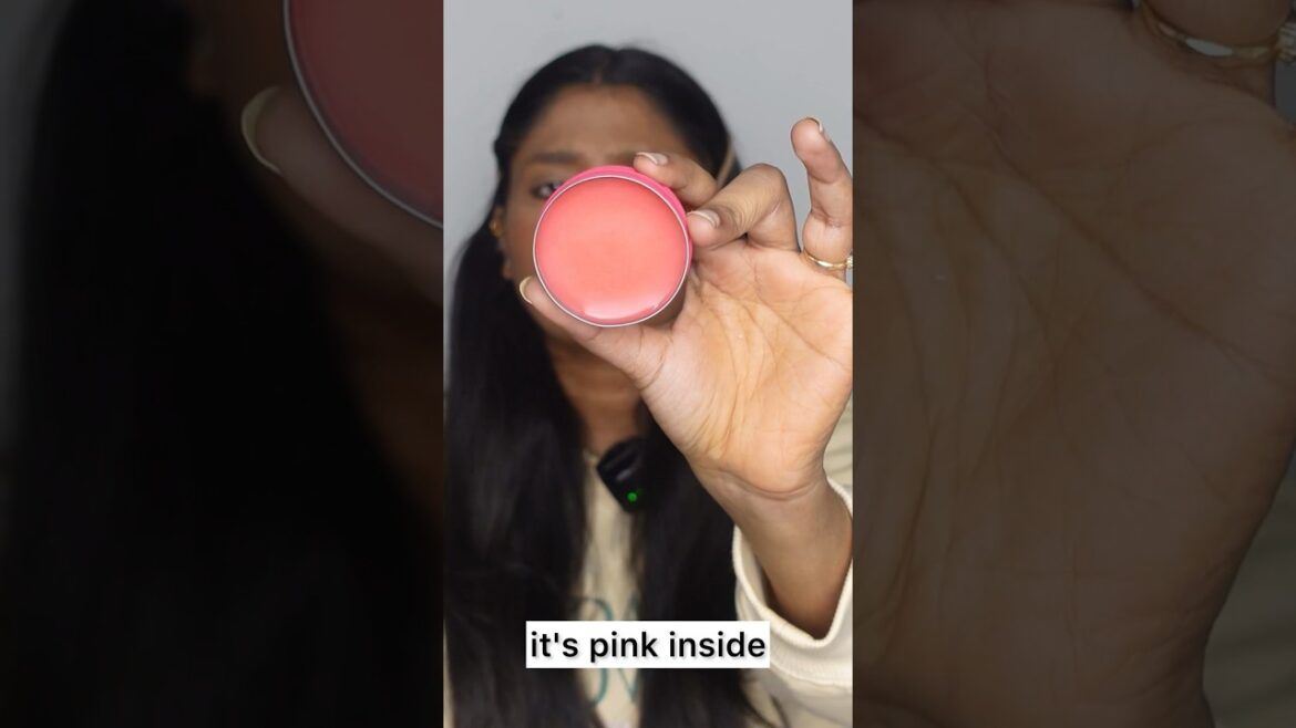 Vaseline Rosy Lip Therapy First Impression💕 #vaselineliptherapy #ytshorts #review #vaseline #makeup Vaseline Rosy Lip Therapy First Impression💕 #vaselineliptherapy #ytshorts #review #vaseline #makeup