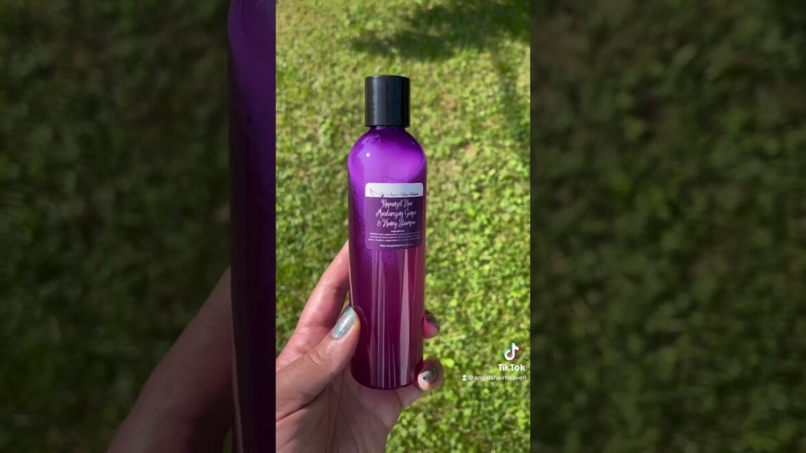 #gingershampoo #honeyshampoo #peppermintoil #hairgrowthshampoo #growlonghair #sensitivescalp