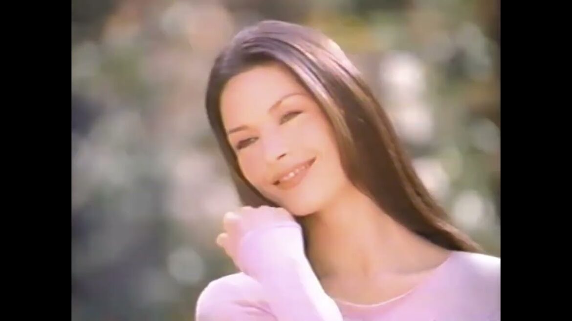 Lux Super Rich Shampoo (ft. Cartherine Zeta Jones) TVC 30s - Philippines, 2000