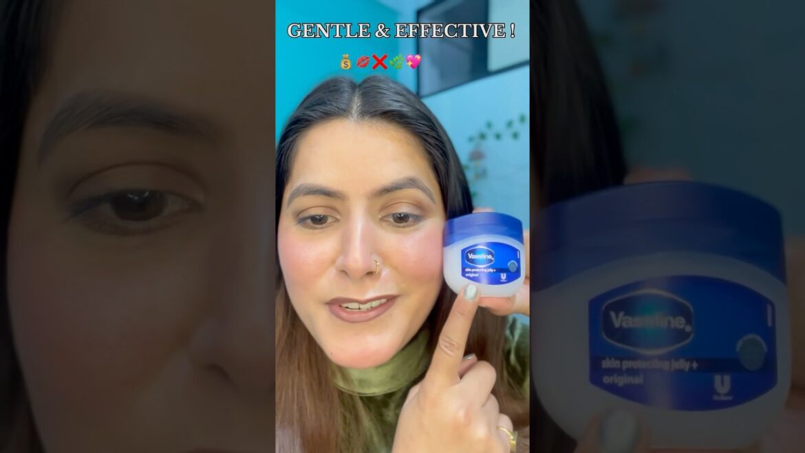 You Won't Believe How Easily Vaseline Removes Makeup! 💄✨💰❌ #vaseline #beauty #diybeauty