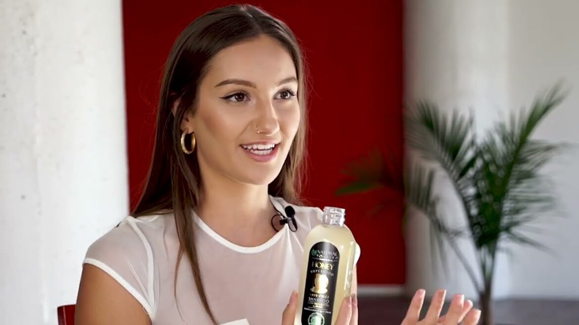 Tia Tries SUPERNATURALZ Anti-Frizz Honey Shampoo & Conditioner: The Natural Magic Your Hair Needs?