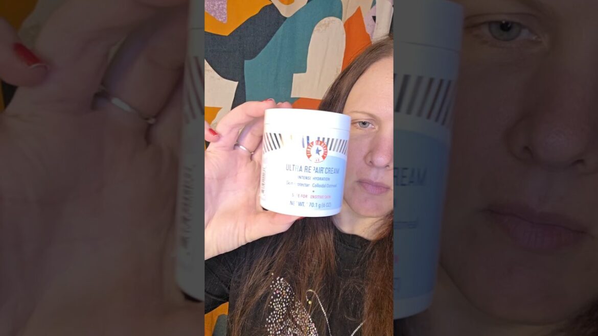 First Aid Beauty - Ultra Repair Cream