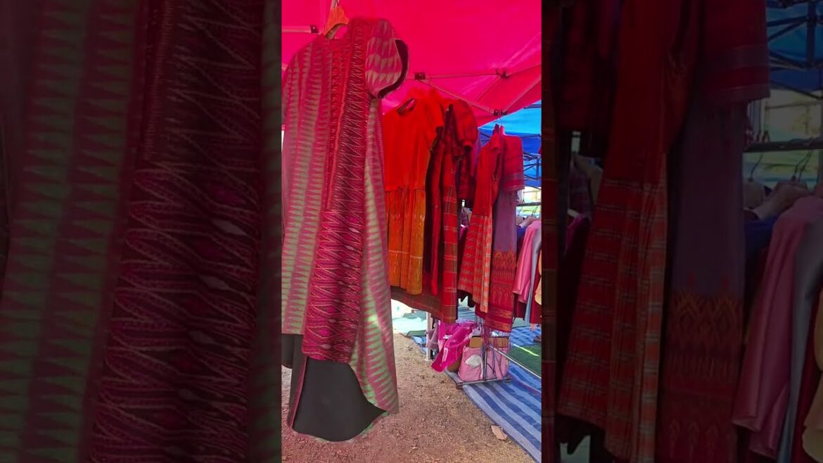 🔴ตะวัน รัศมี lifestyle ถ่ายทอดสดตลาดนัดผ้าไหมสุรินทร์  1 ก.พ 68