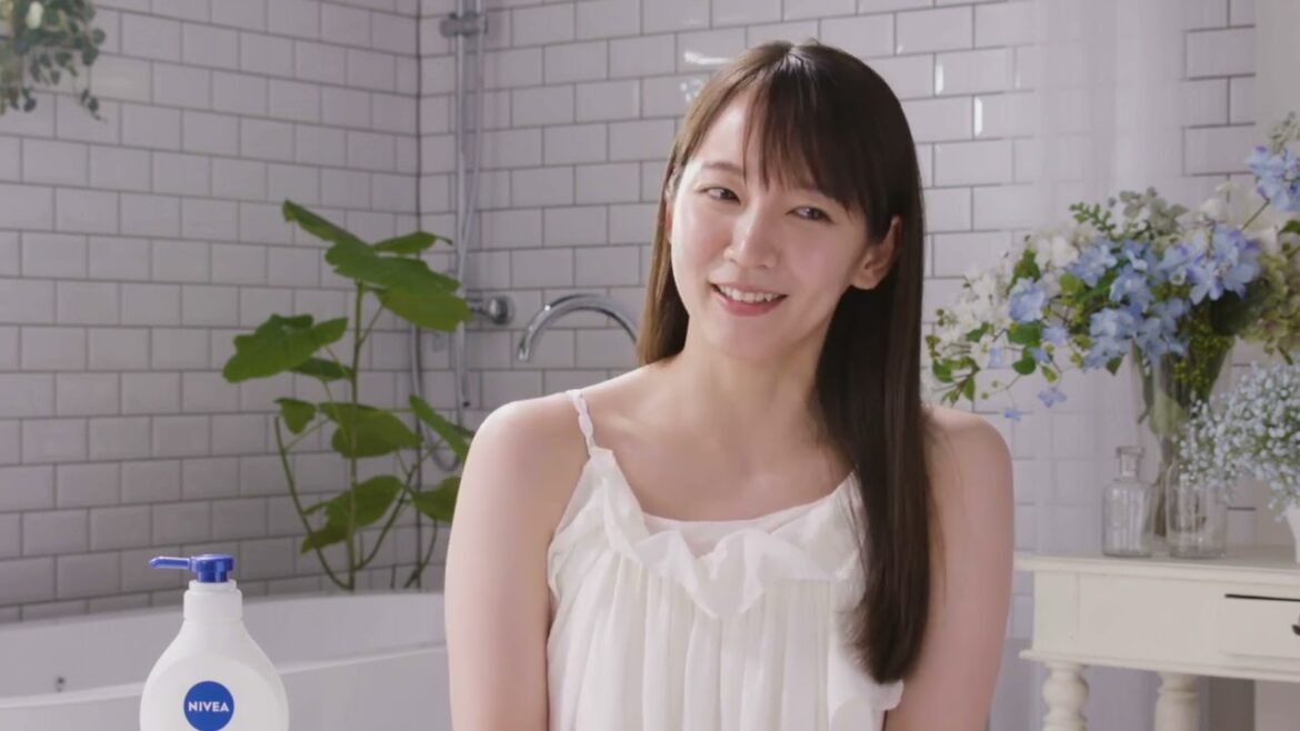 吉岡里帆 CM出演インタビュー　ニベア クリームケア ボディウォッシュ Ｗ保水美肌「うるおい逃さない」篇