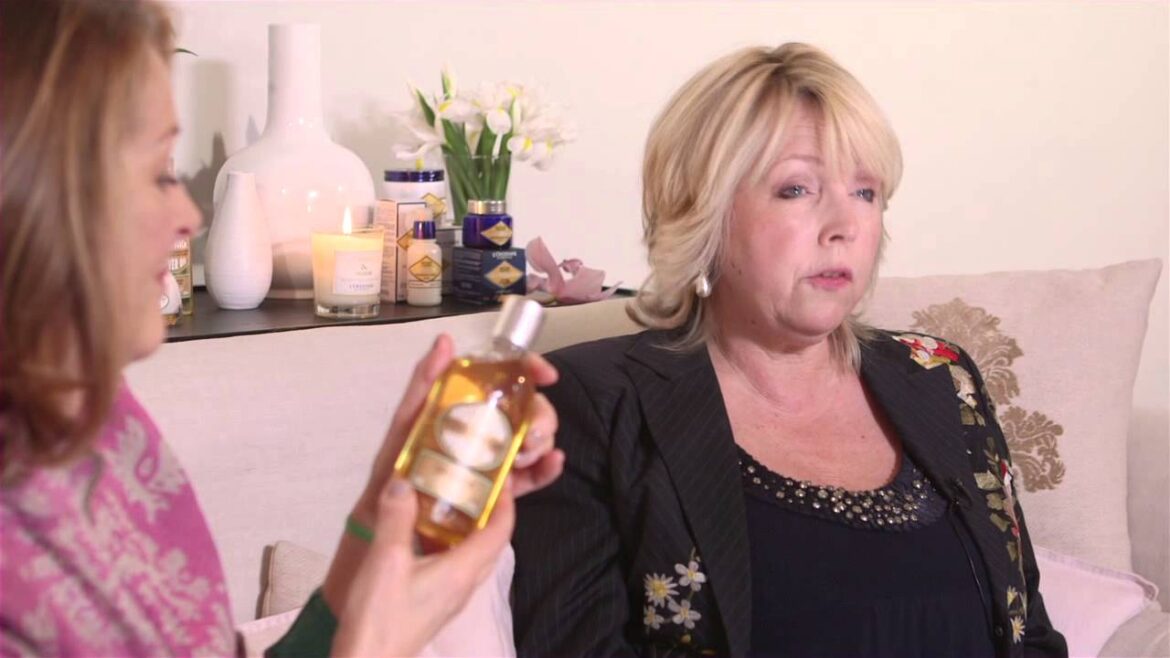 L'Occitane & Beauty Bible - Almond Oil By L'Occitane