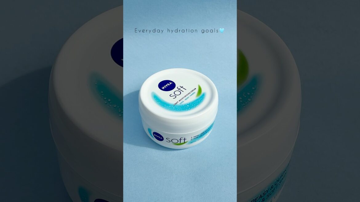 Nivea Soft Light Moisturising Cream🤍✨ #nivea #moisturiser #ugc #shorts