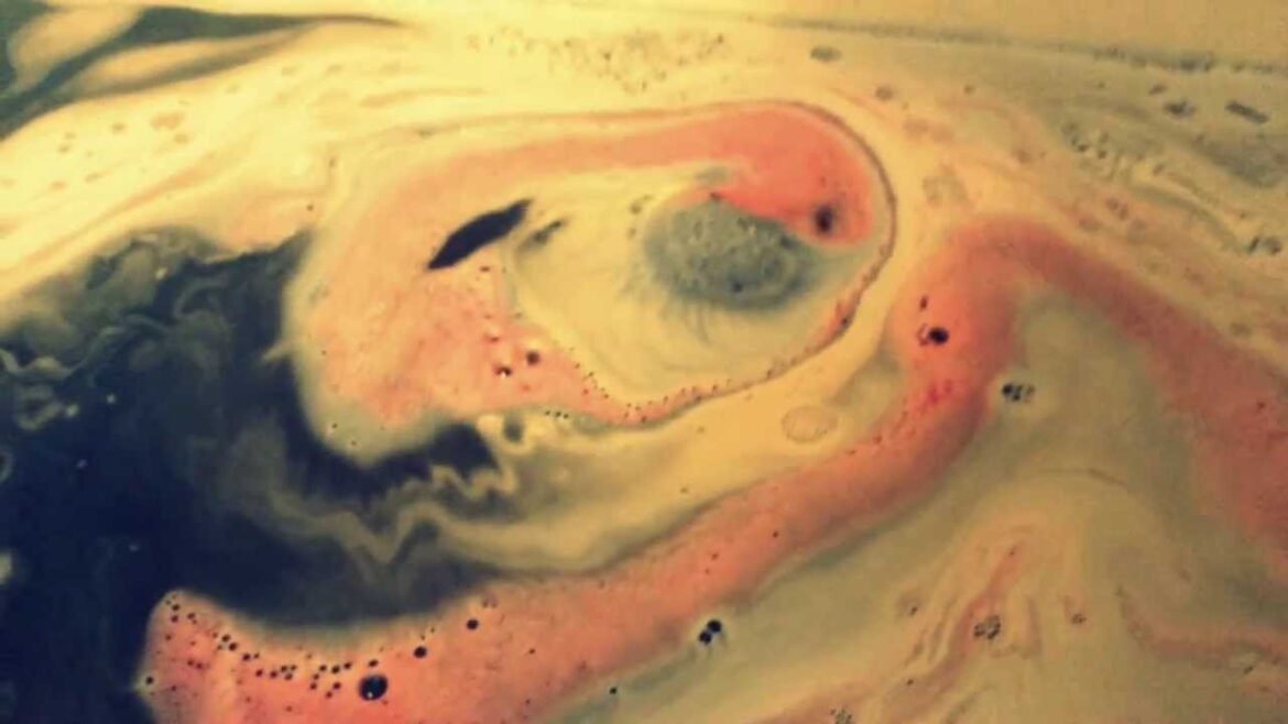 Lush Shoot For The Stars Bath Bomb!