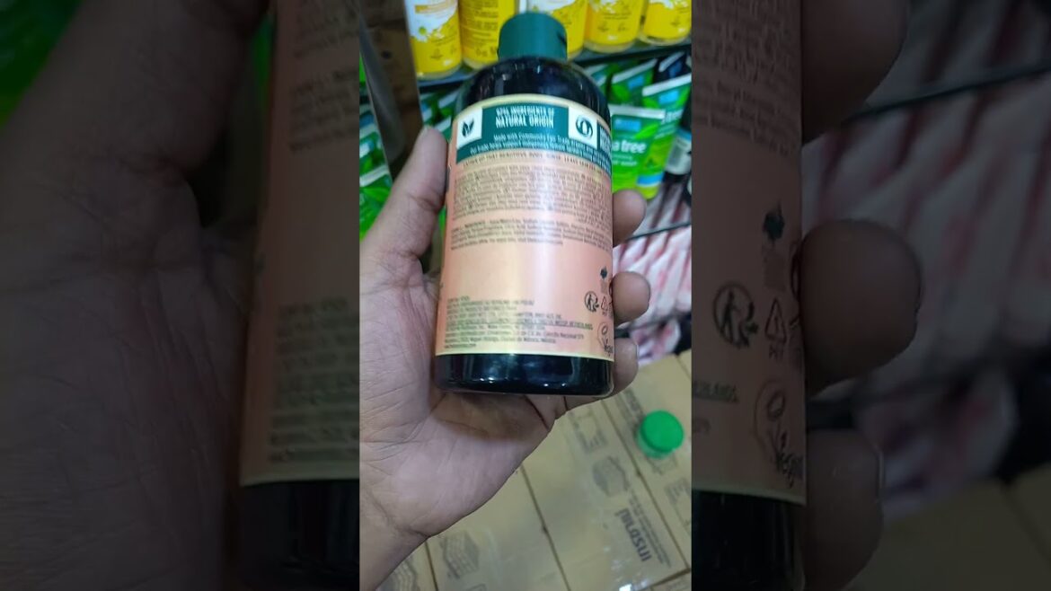 The body shop strawberry shower gel