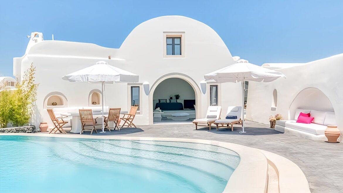 PERIVOLAS Oia Santorini, 5-Star Luxury Cave Hotel (Greece) | 3-Day Trip Vlog | 4K Video PERIVOLAS Oia Santorini, 5-Star Luxury Cave Hotel (Greece) | 3-Day Trip Vlog | 4K Video