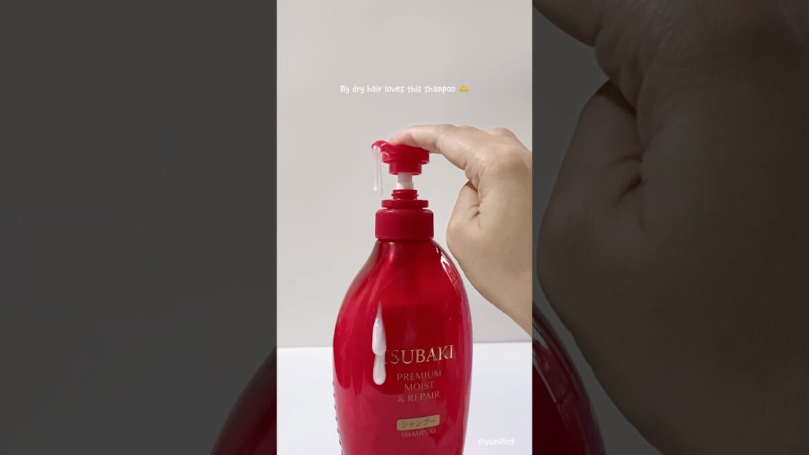 Melembabkan rambut keringku 😍🫶 #tsubaki #tsubakishampoo #shampoo #haircare #dryhair #dryhaircare