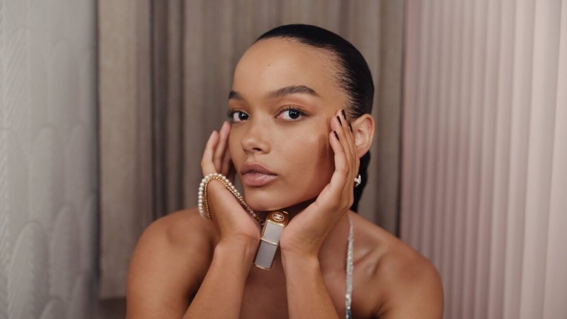 A jewelry-inspired fragrance accessory