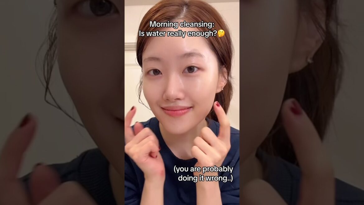 Should you cleanse your face in the morning? Is water really enough🤔..#cleansing #koreanskincare