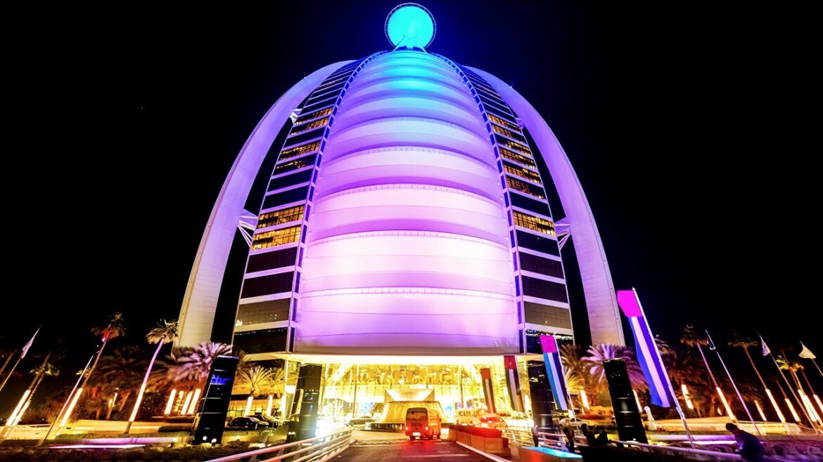 Burj Al Arab | Inside Dubai's Iconic 7-Star Luxury Hotel (4K Tour & Vlog)