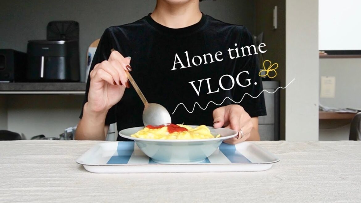 改めまして、自己紹介☕️🕊️ / 今日のバッグの中身🌟 / GRWM / 最近始めた趣味📕 / 購入品紹介🏃‍♀️