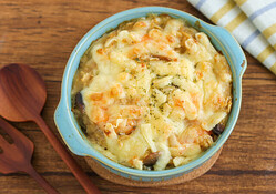 ごはんをオートミールに置き換えて簡単ヘルシー!フライパンひとつでできる!えびドリアのレシピ