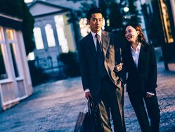 危険な誘い。不倫関係を目論む既婚男性に見られる「兆候」とは