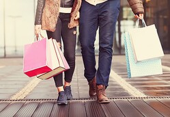 歩くスピード早くない?「歩き方で分かる男性の性格とは」