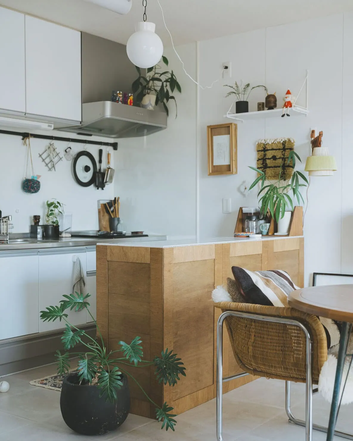 オープンで使い勝手の良さそうなキッチン