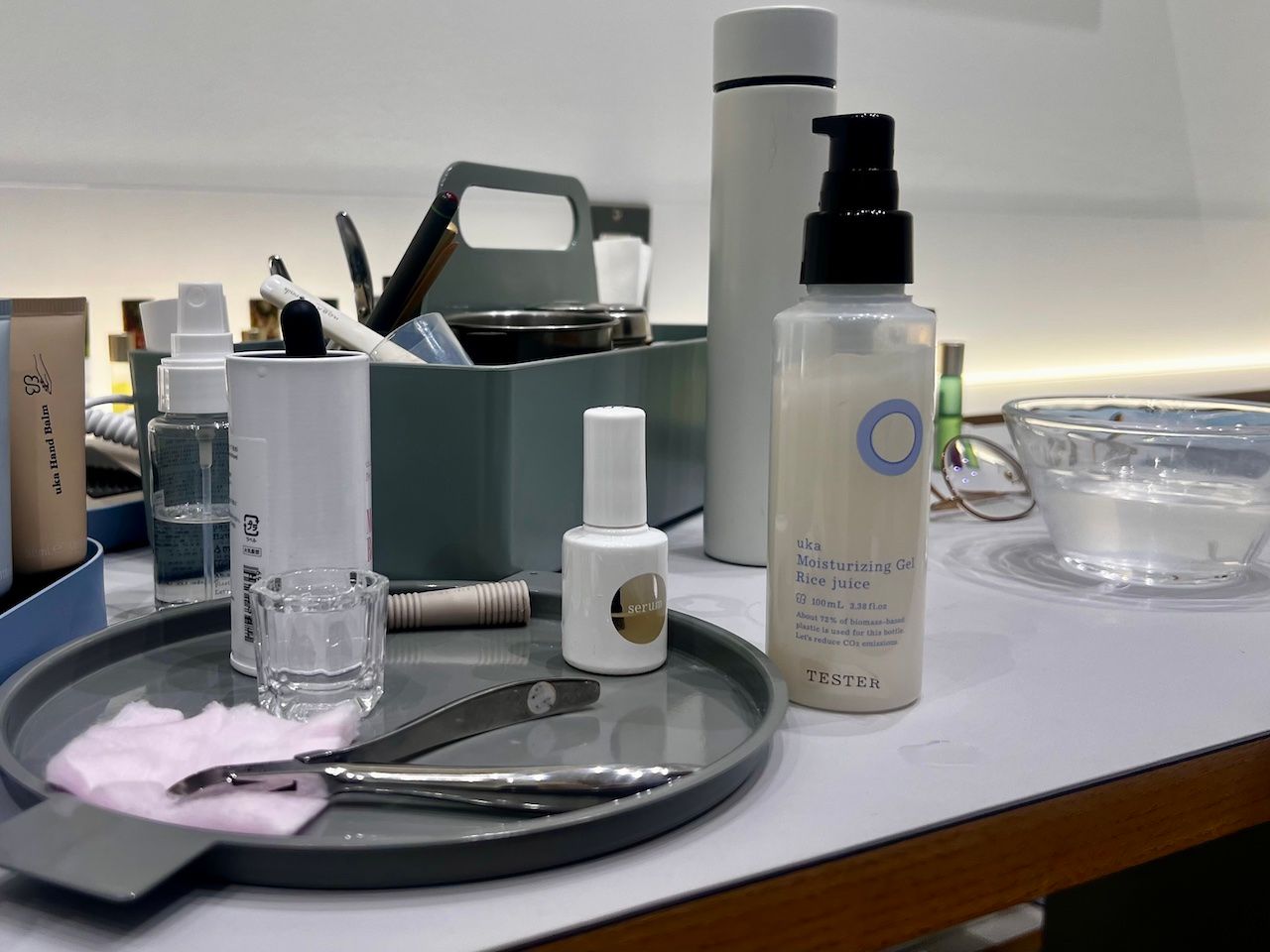 ukaのオリジナル製品で保湿ケアを丹念におこなってくれる。