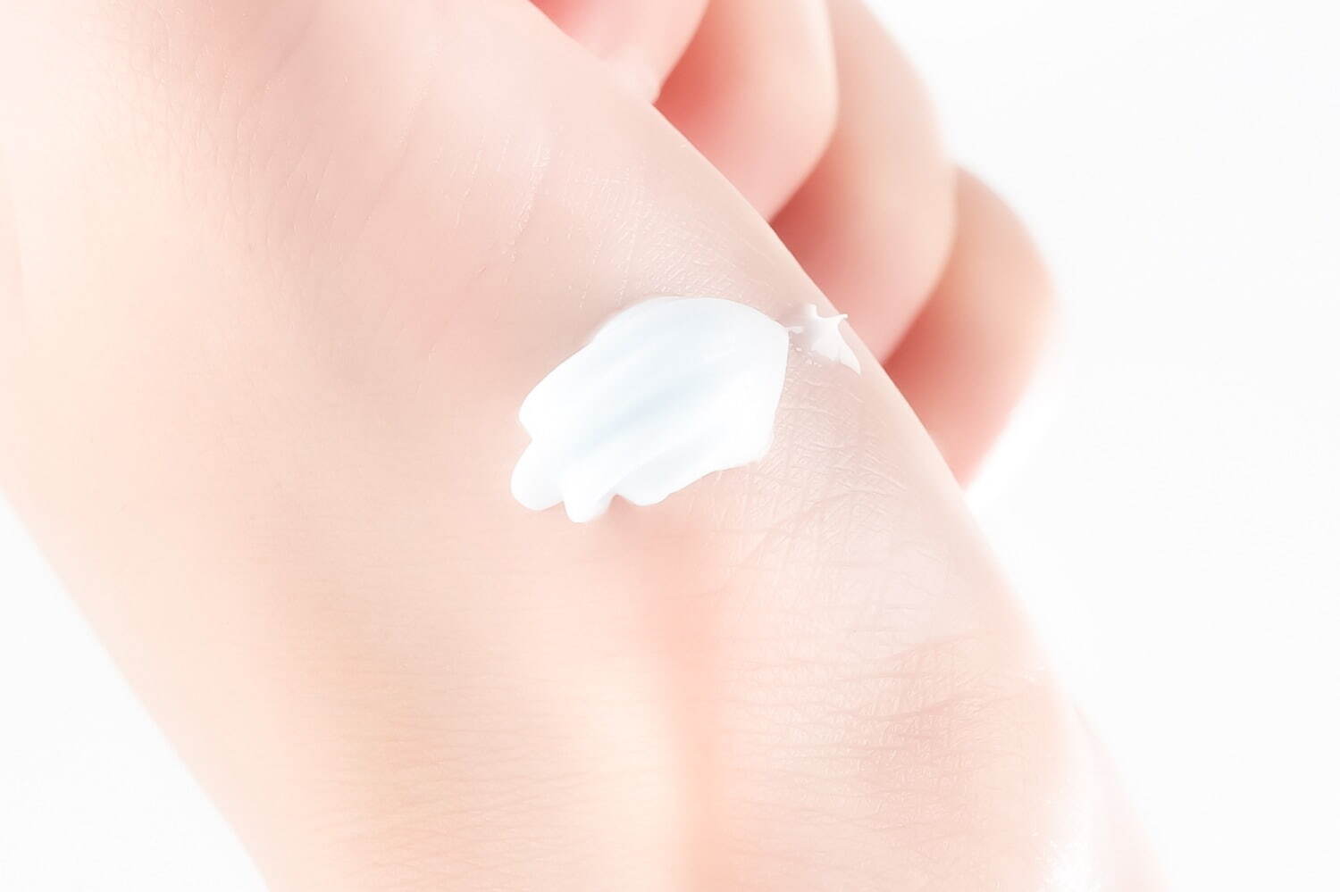 ブライトニング ハンド クリーム 医薬部外品 40g
