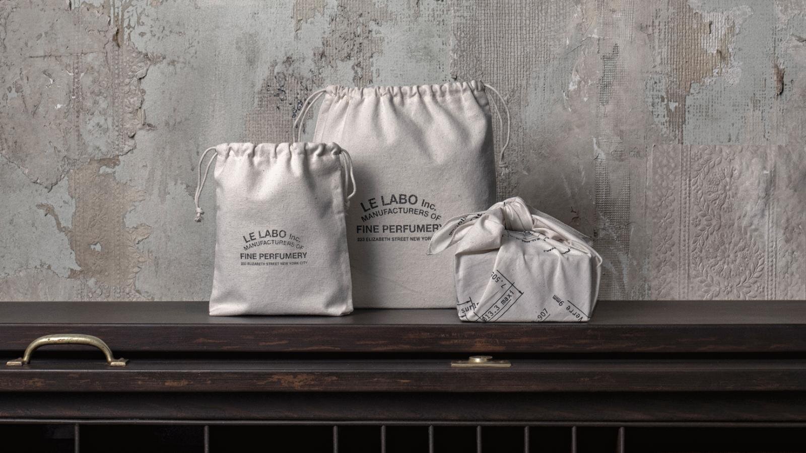 ル ラボ2025年クリスマスコフレ“香りを比べて楽しむ”ミニ香水orハンドクリームキット｜写真5