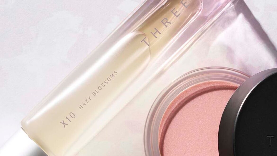 春の恒例。THREEの桜をテーマにした「ジュビリーコレクション」が2026年も限定登場 | Vogue Japan 春の恒例。THREEの桜をテーマにした「ジュビリーコレクション」が2026年も限定登場 | Vogue Japan