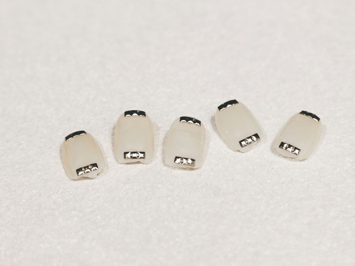 ベージュのネイルデザイン③