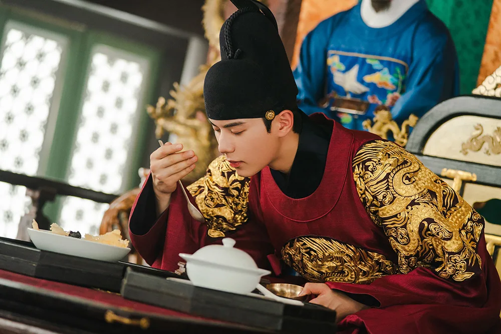 時代劇×タイムスリップ×料理の面白すぎる三角関係
イ・ホンがジヨンの料理を食べた時の反応は？