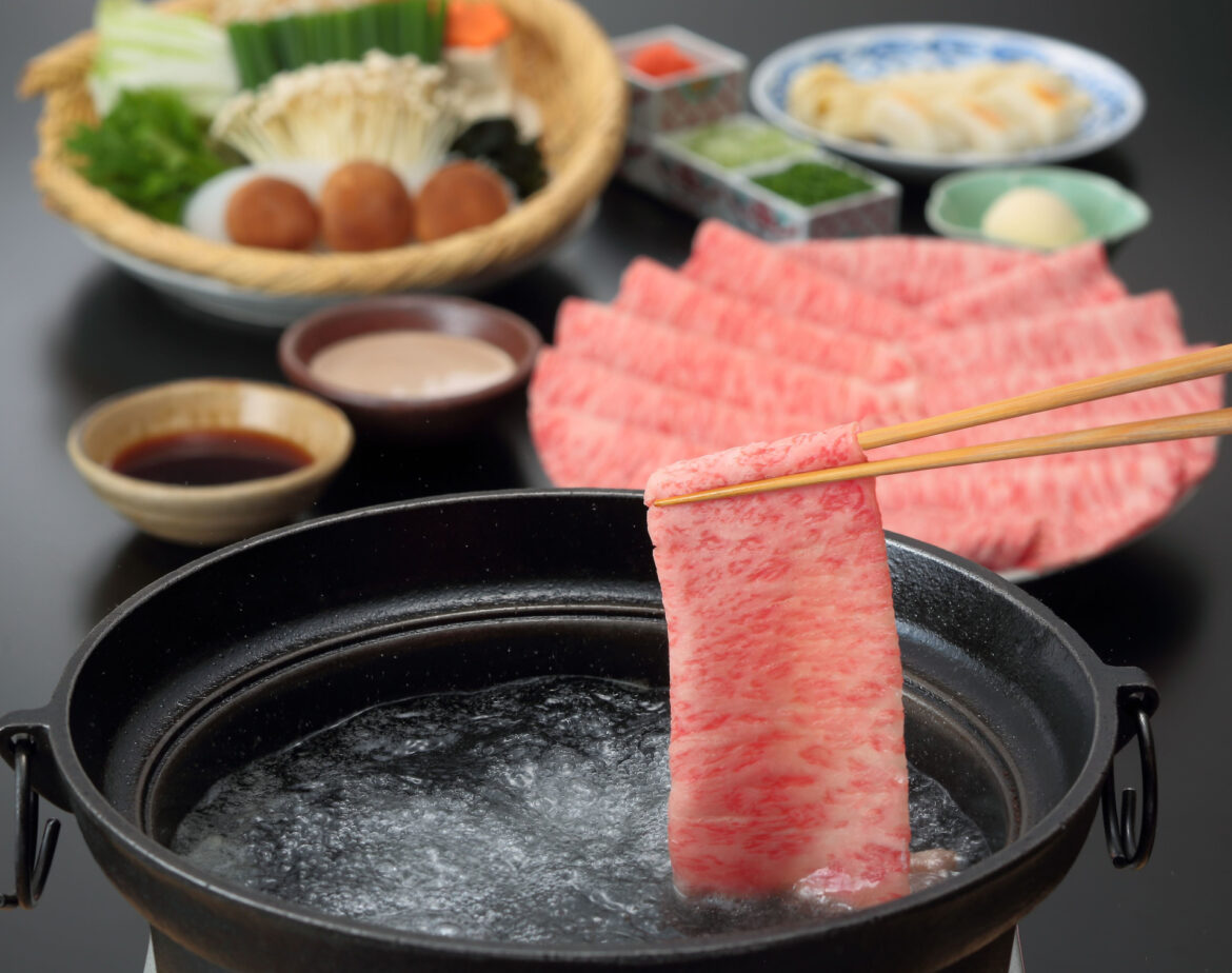 木曽路「キソジナイト」で、しゃぶしゃぶ・すきやきの肉が値段そのまま1.5倍に。水・日曜夜限定で実施 国産牛ロース肉・和牛霜降肉・和牛特選霜降肉が対象 – グルメ Watch 木曽路「キソジナイト」で、しゃぶしゃぶ・すきやきの肉が値段そのまま1.5倍に。水・日曜夜限定で実施 国産牛ロース肉・和牛霜降肉・和牛特選霜降肉が対象 - グルメ Watch