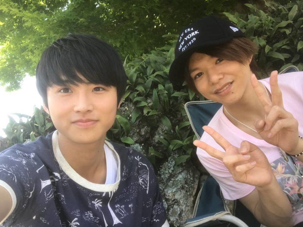 8月31日まであと13日
.
今日のオフショットには
#志村玲於 さんと #岐洲匠 さん
劇中でも仲の良い友達関係なお二人
.
#青夏
#青と夏と青夏...