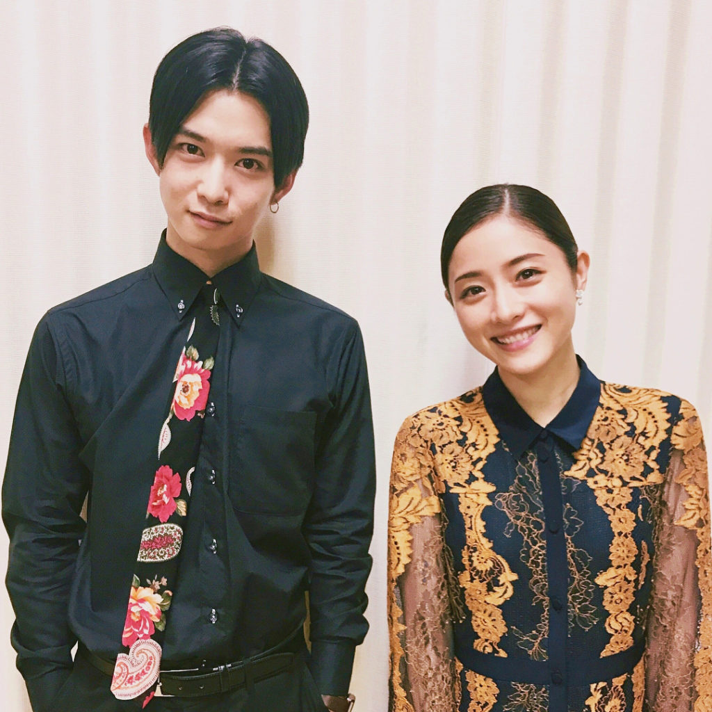 ‪あまり一緒のシーンがなかった、#石原さとみ さんと #千葉雄大 さんの珍しい2ショット☆‬ ‪石原さんは宇都宮龍彗会の生け花パフォーマンスを生で見て「これが噂...