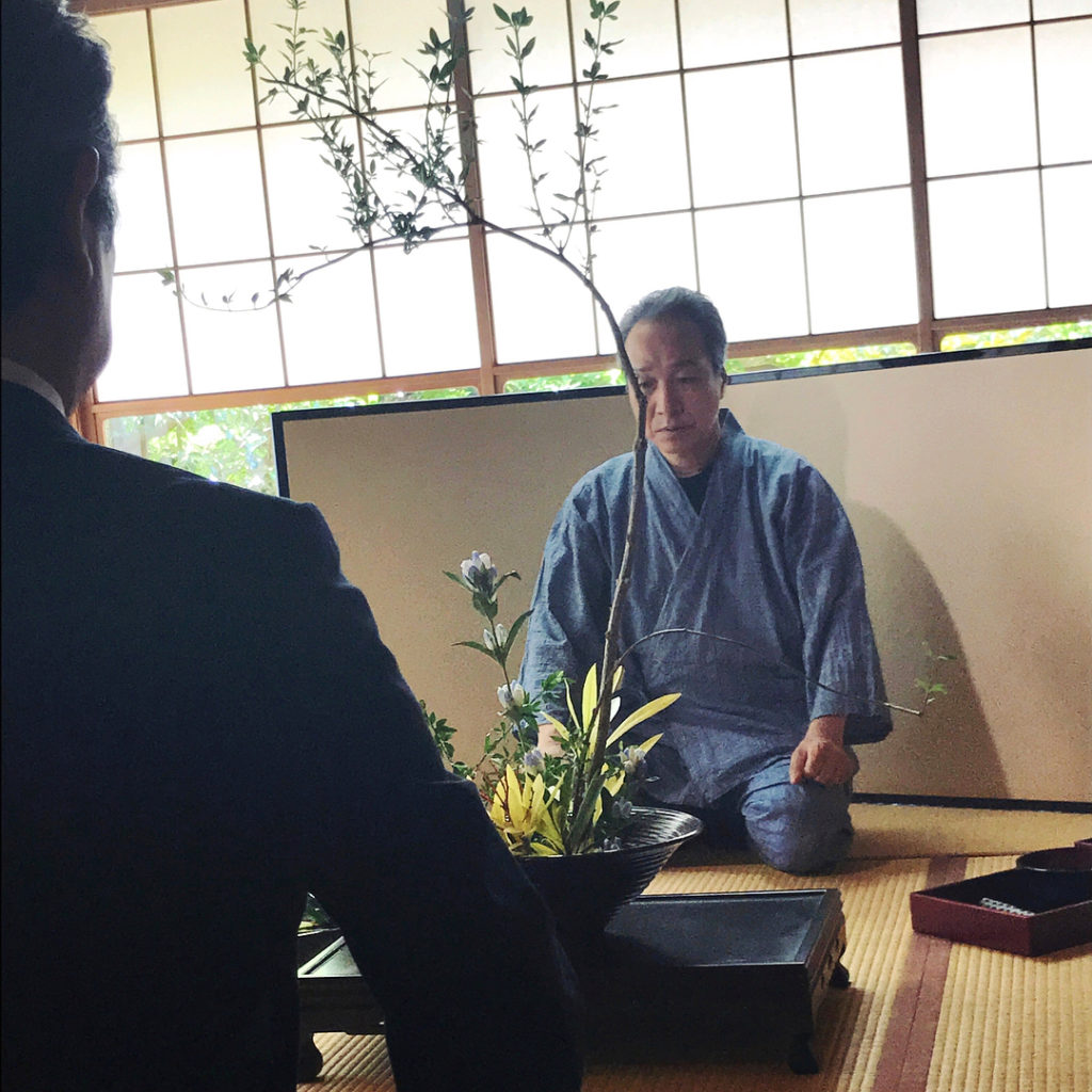 ‪『#高嶺の花』第４話の市松(#小日向文世)と高井(#升毅)の会話で衝撃の事実が発覚！‬ ‪市松の思惑も読めませんが、高井の今後の動きが気になります…。‬...