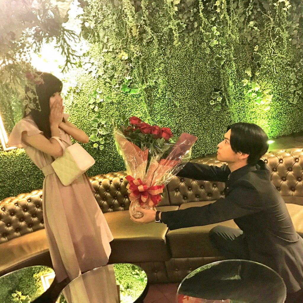 ‪ついに知ってしまった龍一(#千葉雄大)と母・ルリ子(#戸田菜穂)の関係…！‬
‪心が壊れてしまったなな(#芳根京子)が心配です。。‬ ‪オフショットではこんな...