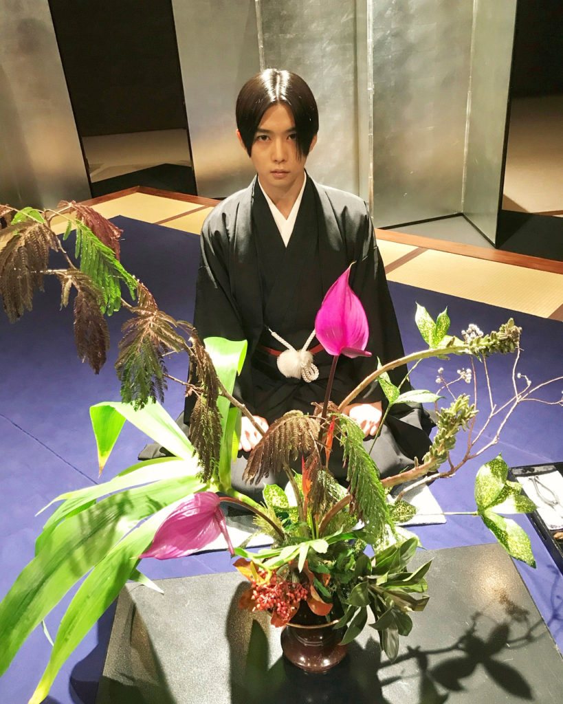 ‪頂上決戦！！‬ ‪月島家に続き、神宮流の次期家元を決める俎上を開催！‬
‪ももとななも立合う中で対決が始まる…！‬ ‪緊張の対決をお見逃しなく！‬ ‪#高嶺の...