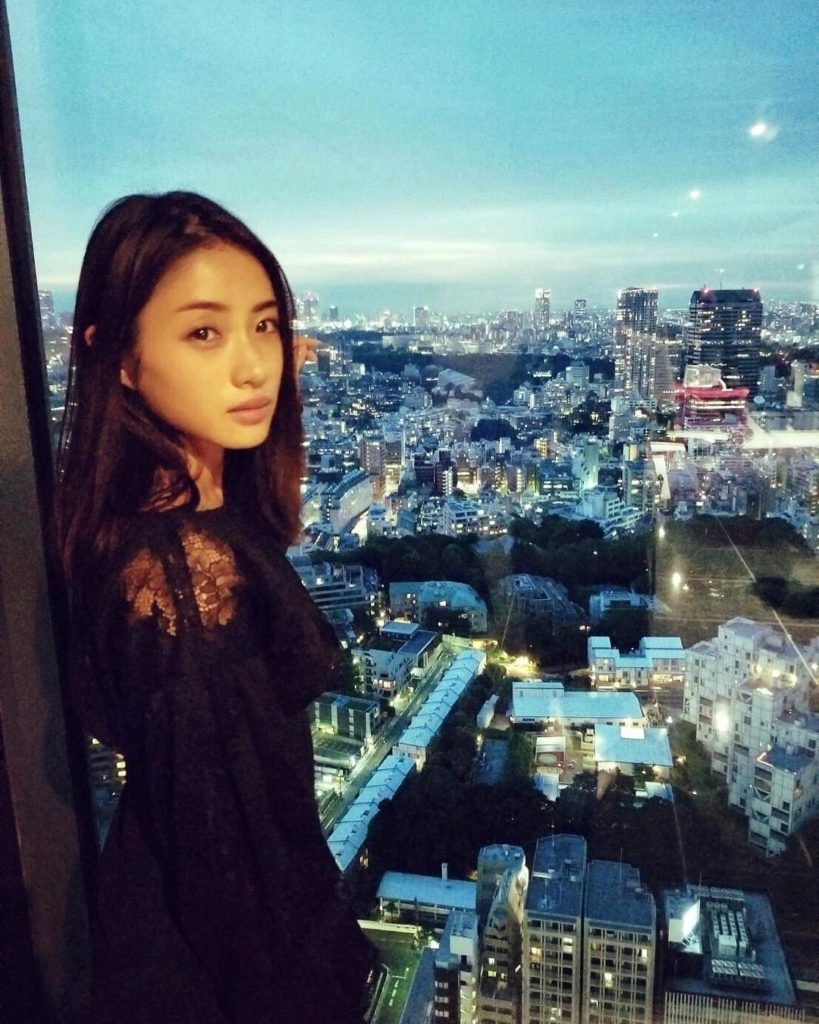 ‪『#高嶺の花』第8話のご視聴ありがとうございました！‬ ‪家元を決める対決でなな(#芳根京子)に負け、全てを失ったもも(#石原さとみ)。‬
‪更に出生の秘密も...