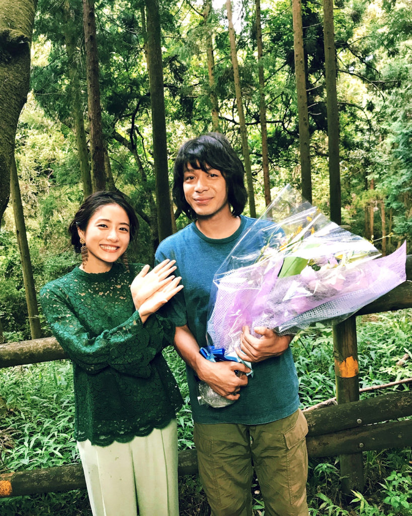 ‪そして、本日 #峯田和伸 さんと共に『#高嶺の花』オールアップしました！！‬ ‪なんと、#石原さとみ さんも駆けつけてくれました☆‬ ‪「本当に最高の一言でし...