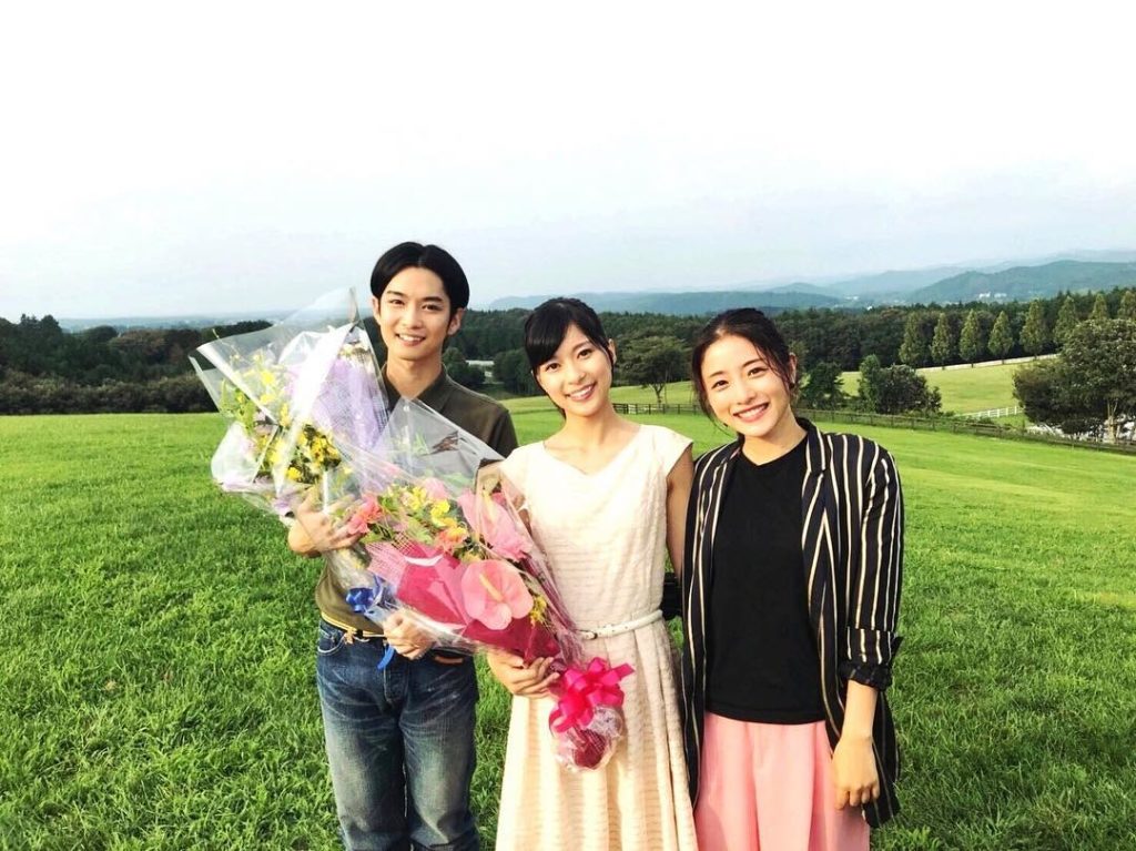 ‪#芳根京子 さん、#千葉雄大 さんのオールアップは牧場で！‬ ‪とってもラブストーリーらしい、素敵なシーンでした☆‬ ‪遠方のロケ地なのに #石原さとみ さん...